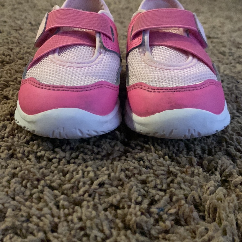 Toddler Reebok Shoes - Picture 3 of 13